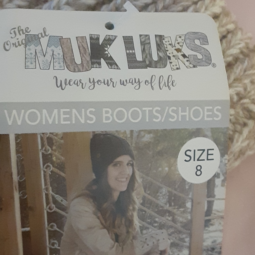Shoes - Picture 2 of 5